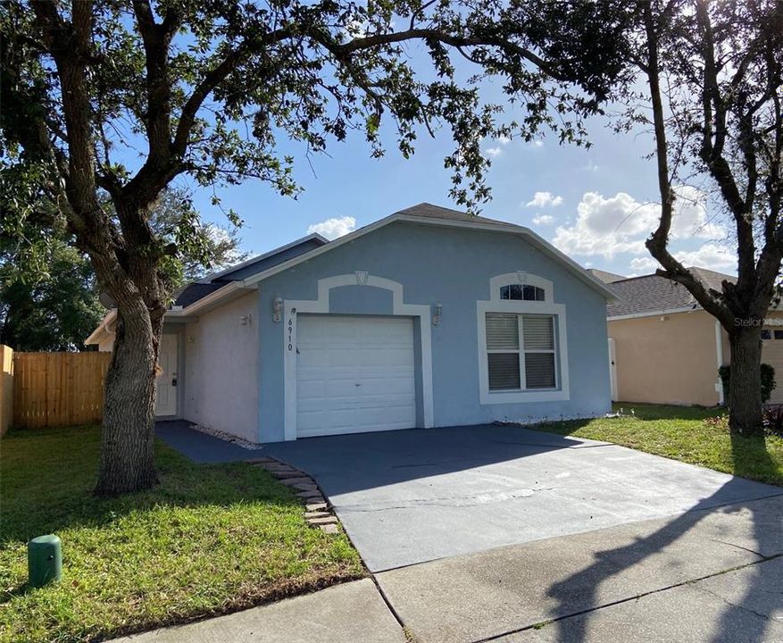 For Sale: $369,000 (3 beds, 2 baths, 1178 Square Feet)