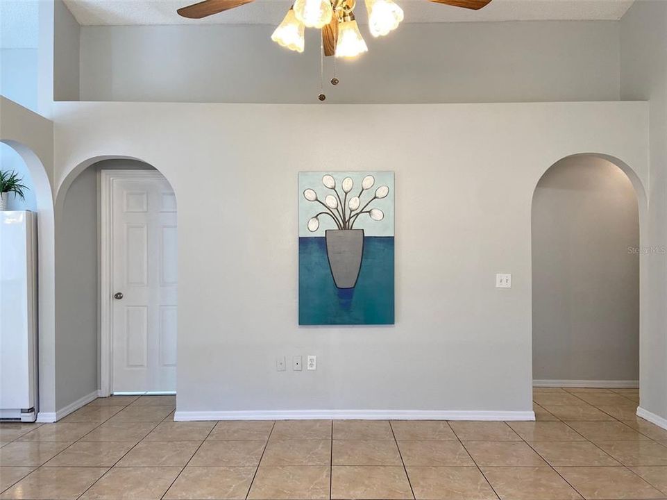 For Sale: $369,000 (3 beds, 2 baths, 1178 Square Feet)