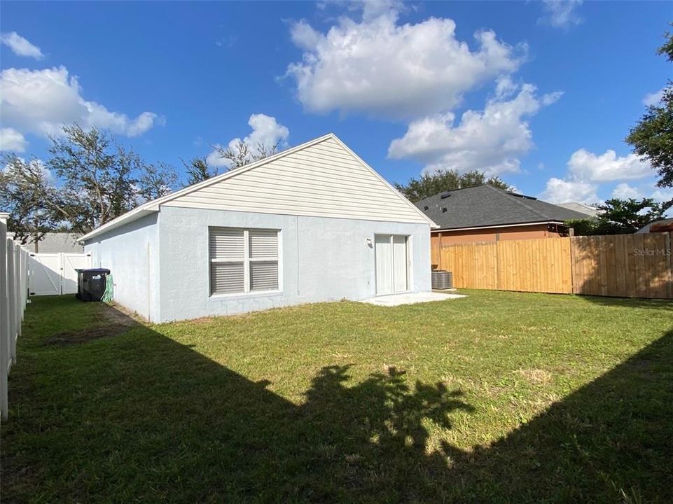 For Sale: $369,000 (3 beds, 2 baths, 1178 Square Feet)