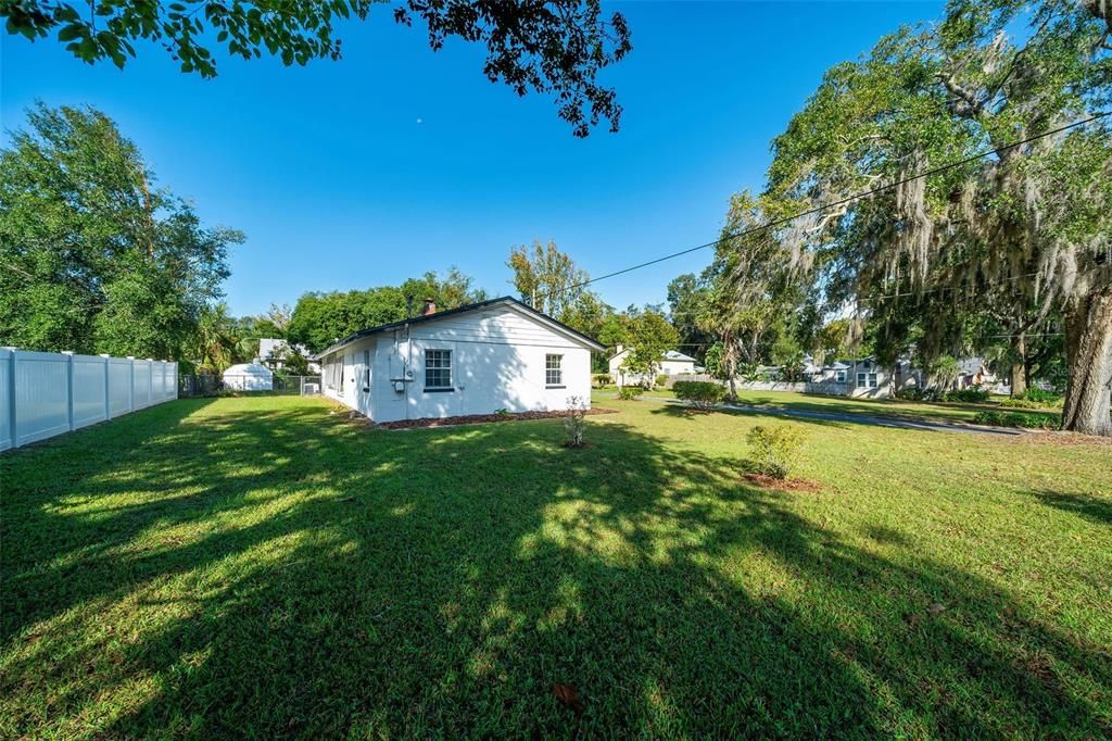 For Sale: $310,000 (3 beds, 2 baths, 1540 Square Feet)