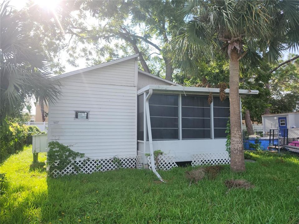 For Sale: $79,000 (2 beds, 1 baths, 656 Square Feet)