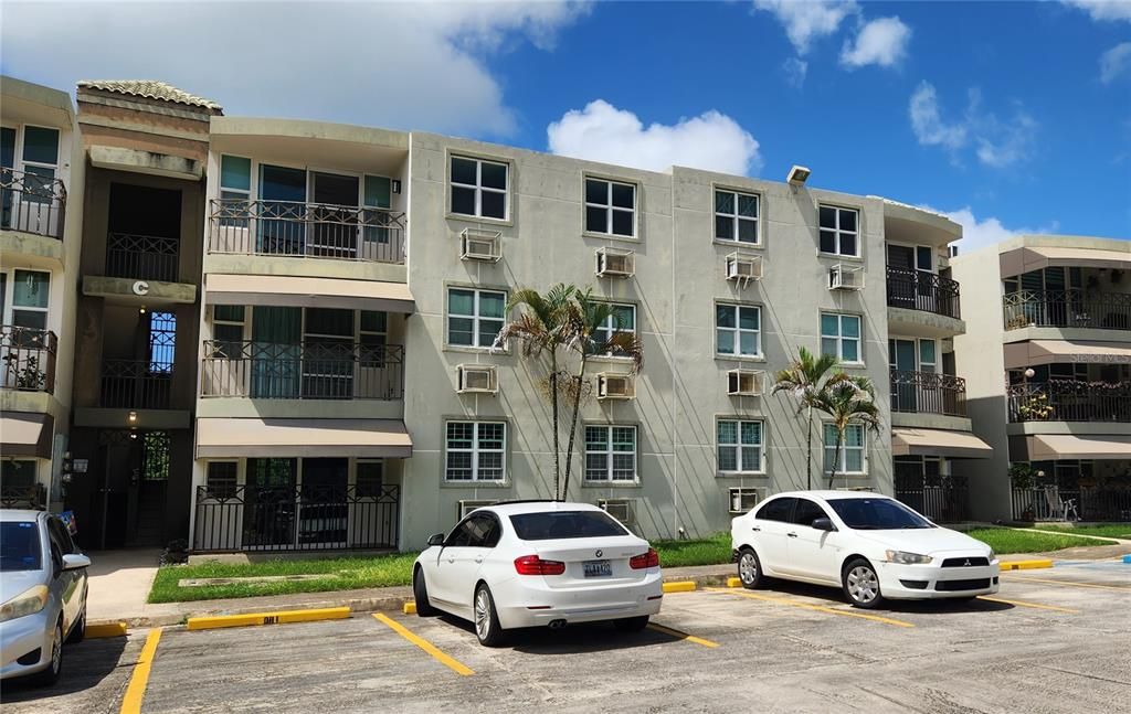 Recently Rented: $1,500 (3 beds, 2 baths, 1030 Square Feet)