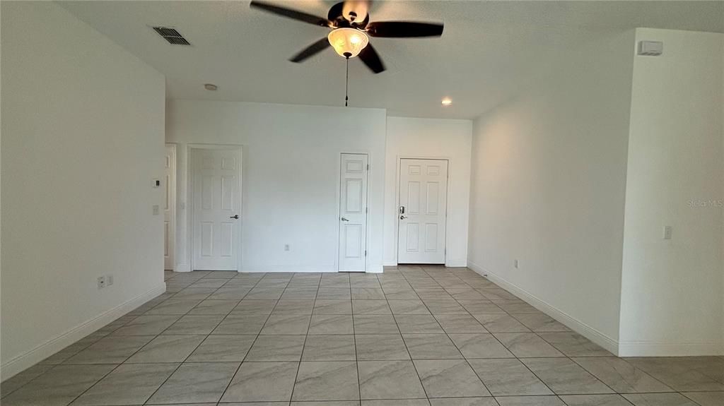 For Rent: $1,790 (3 beds, 2 baths, 1510 Square Feet)