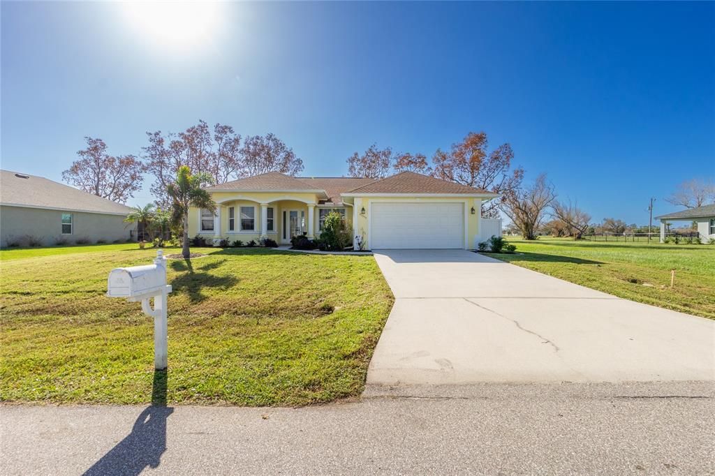 For Sale: $483,000 (3 beds, 2 baths, 1806 Square Feet)