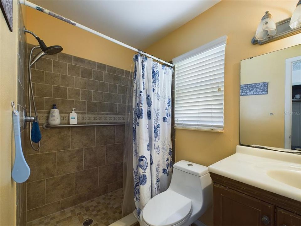 For Sale: $249,900 (3 beds, 2 baths, 1164 Square Feet)