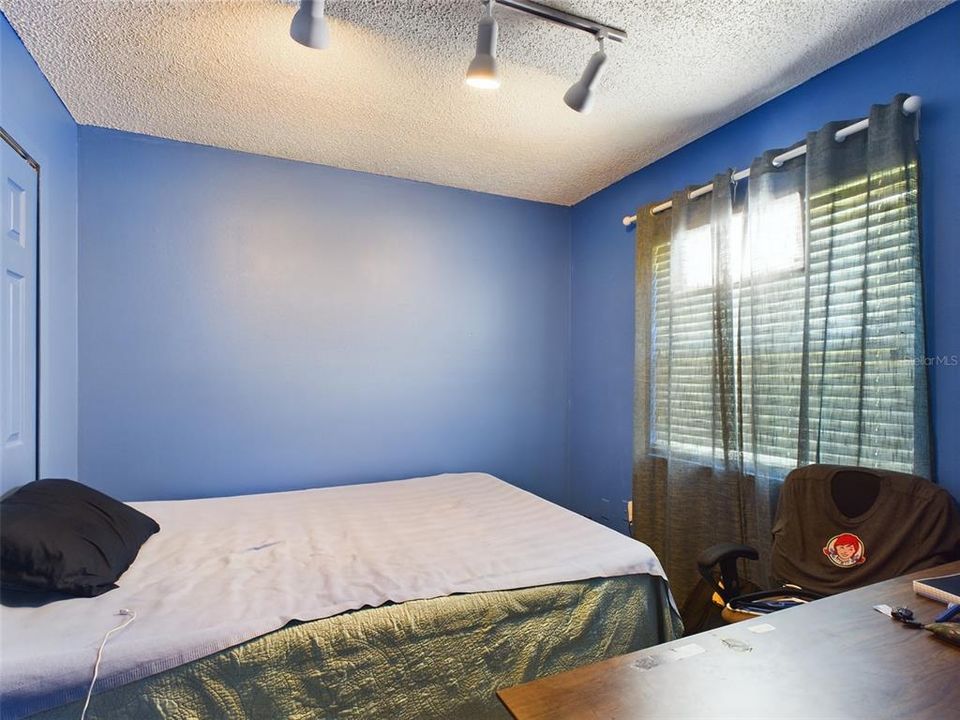 For Sale: $249,900 (3 beds, 2 baths, 1164 Square Feet)