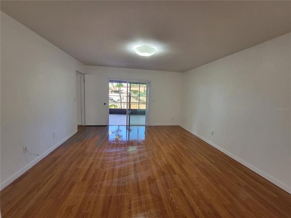 For Rent: $2,300 (3 beds, 2 baths, 1467 Square Feet)