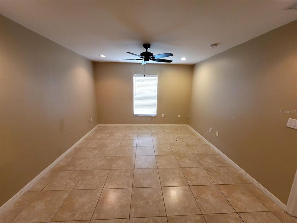 For Rent: $1,650 (3 beds, 2 baths, 1578 Square Feet)