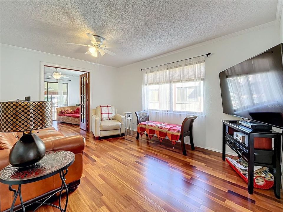 For Sale: $244,900 (2 beds, 2 baths, 1060 Square Feet)