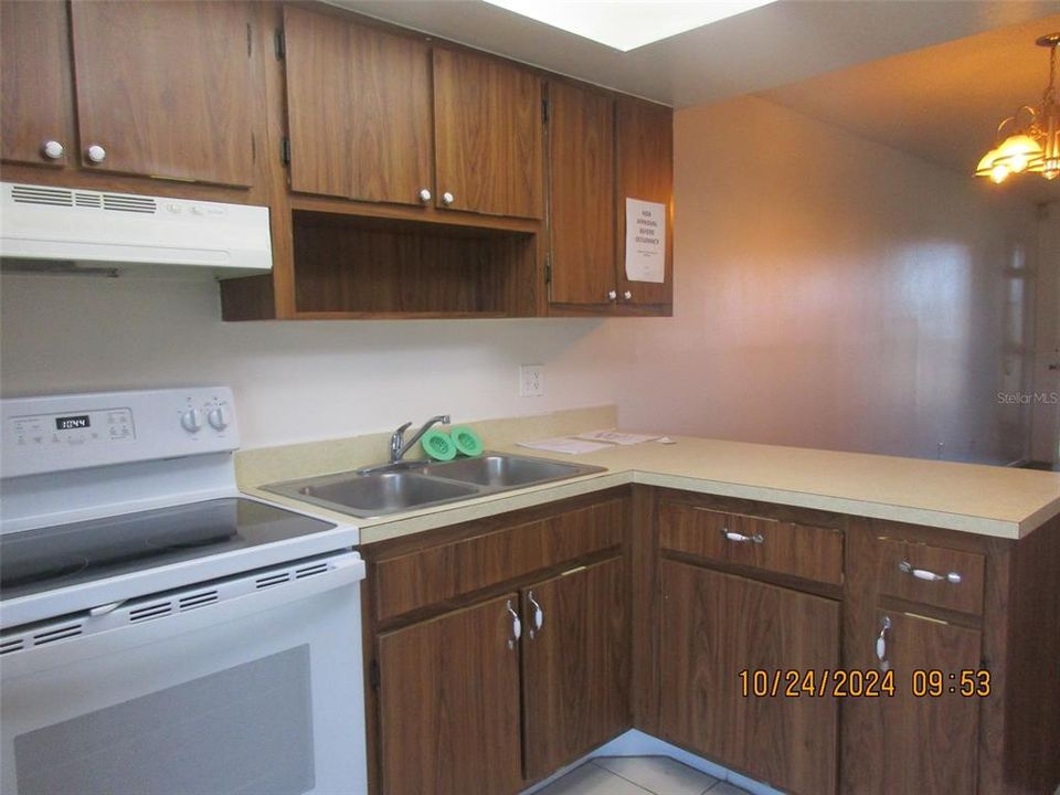 For Rent: $1,550 (2 beds, 2 baths, 960 Square Feet)