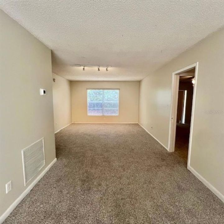 For Rent: $1,600 (2 beds, 2 baths, 1118 Square Feet)