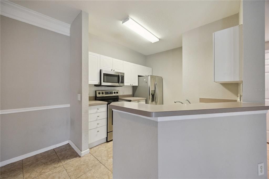 For Sale: $259,900 (2 beds, 2 baths, 1289 Square Feet)