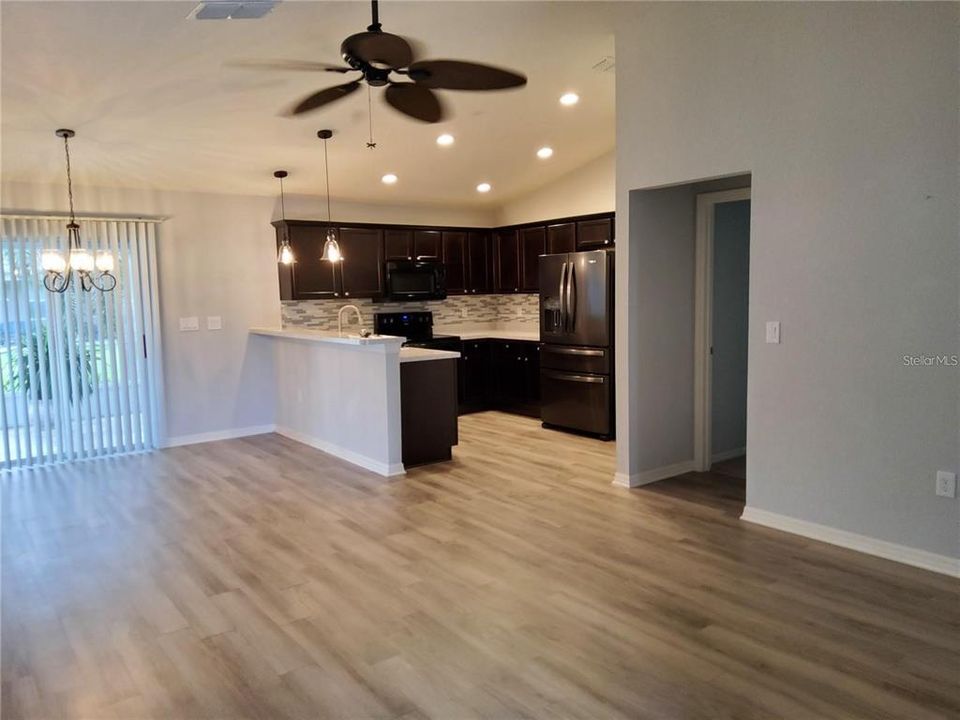 For Rent: $2,200 (3 beds, 2 baths, 1336 Square Feet)