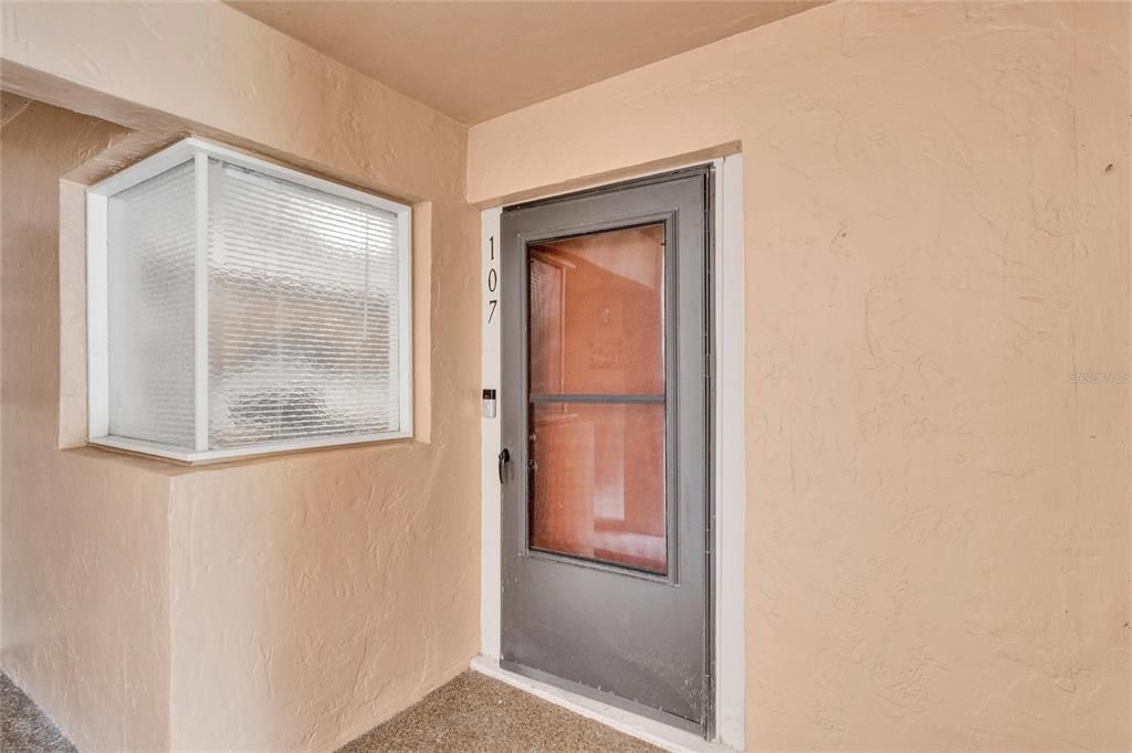 For Rent: $2,100 (3 beds, 2 baths, 1341 Square Feet)