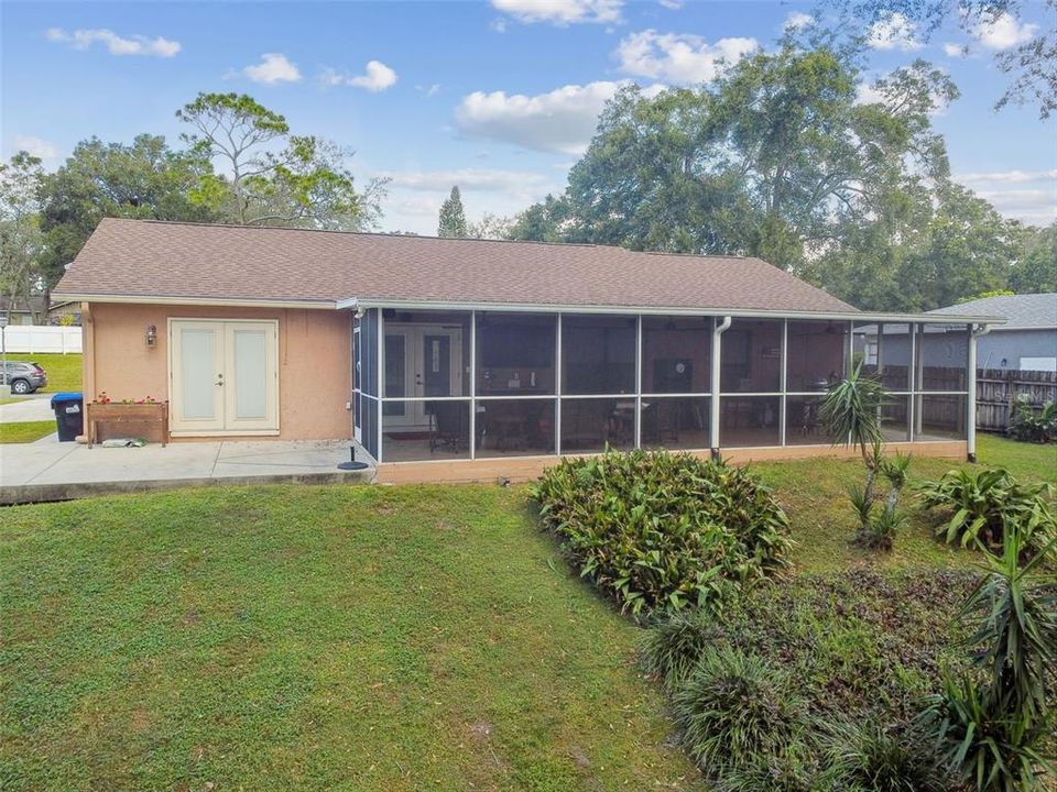 For Sale: $425,000 (4 beds, 2 baths, 1467 Square Feet)