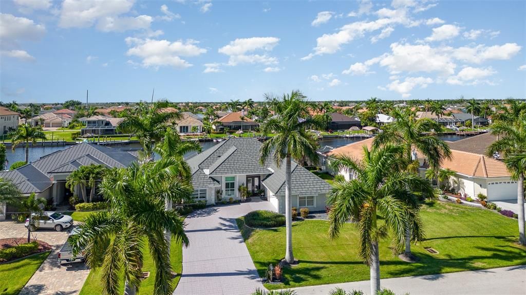 For Sale: $1,600,000 (4 beds, 3 baths, 2606 Square Feet)