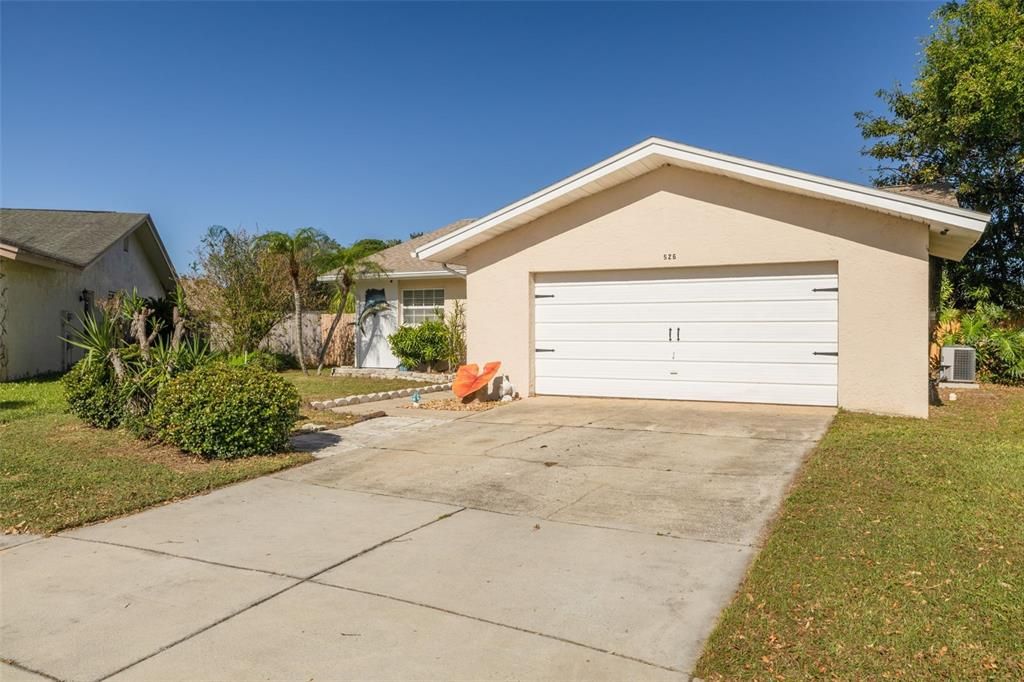 For Sale: $500,000 (3 beds, 2 baths, 1480 Square Feet)