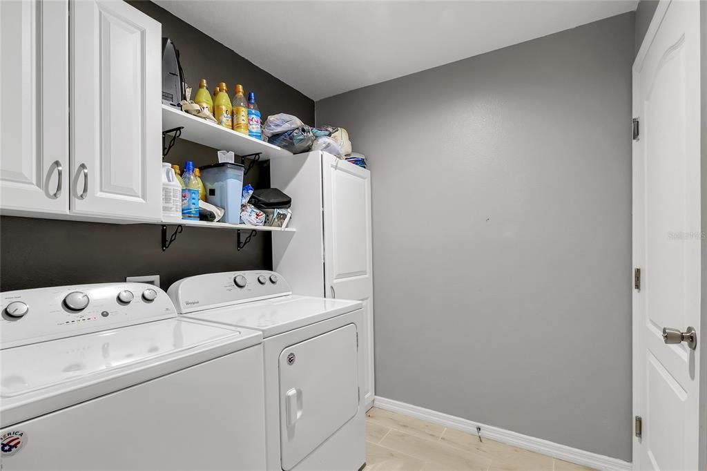 For Sale: $279,990 (3 beds, 2 baths, 1383 Square Feet)