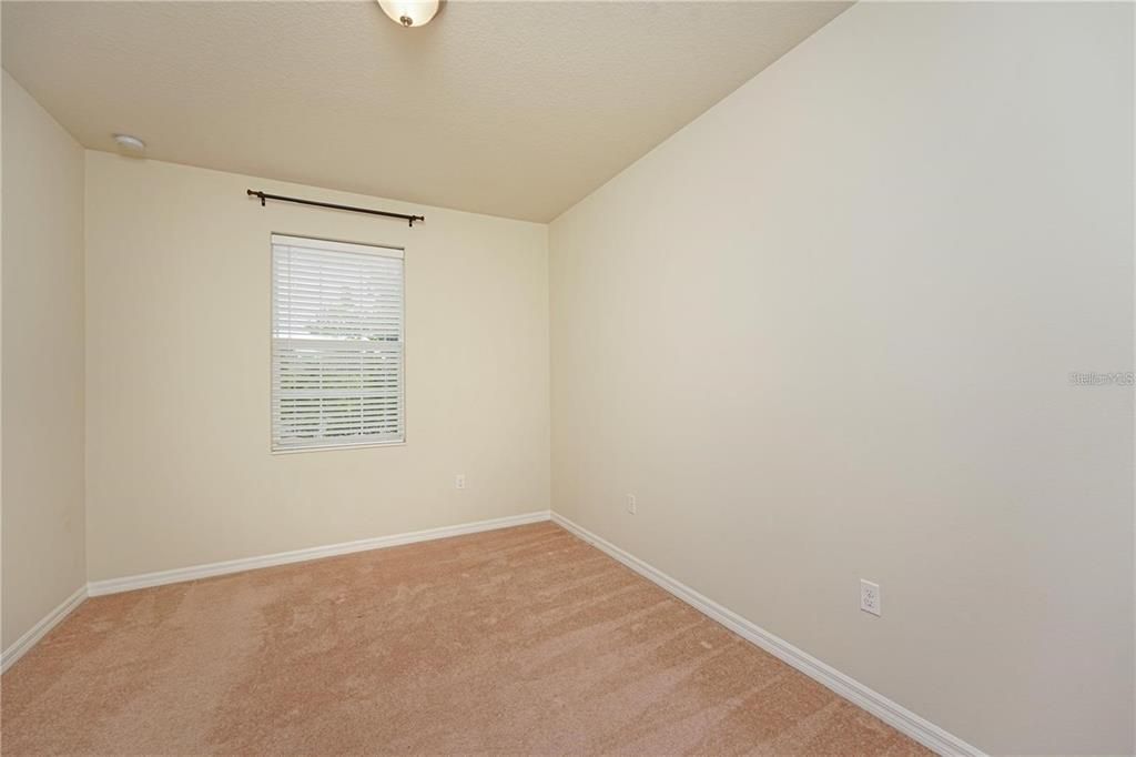 For Rent: $2,300 (3 beds, 2 baths, 1661 Square Feet)