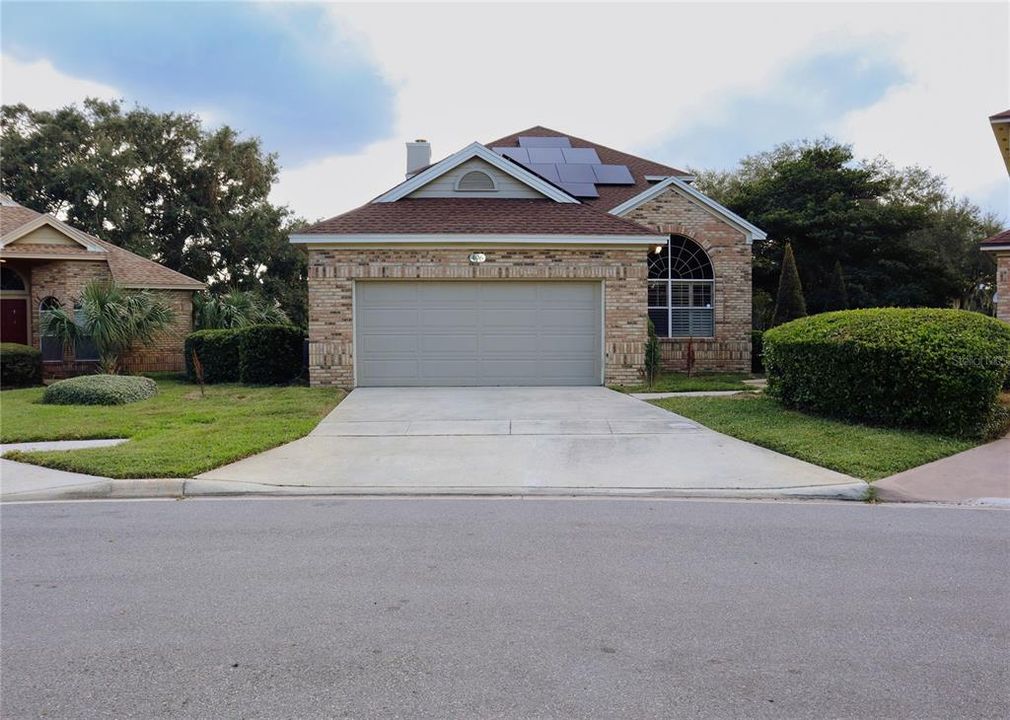 For Sale: $607,000 (3 beds, 2 baths, 2301 Square Feet)