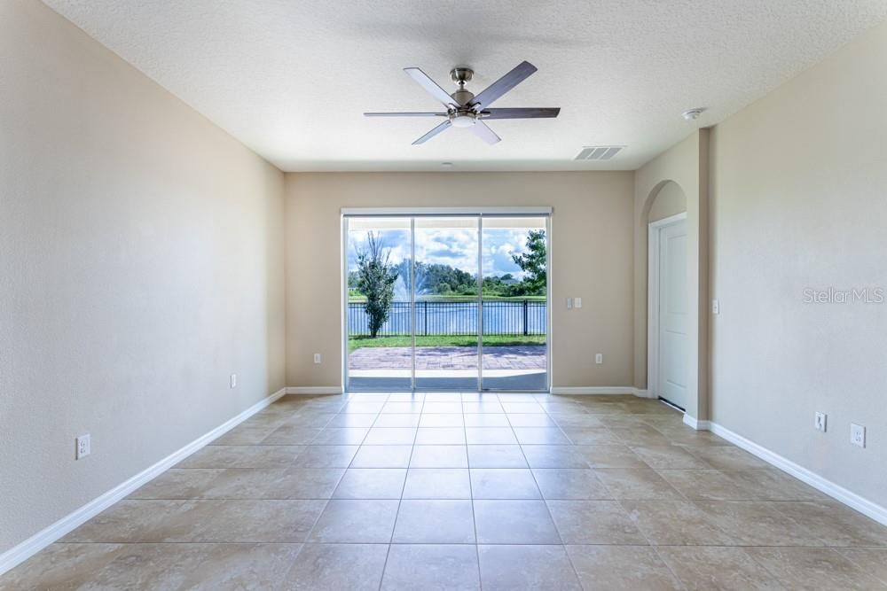 For Sale: $328,990 (3 beds, 2 baths, 1587 Square Feet)