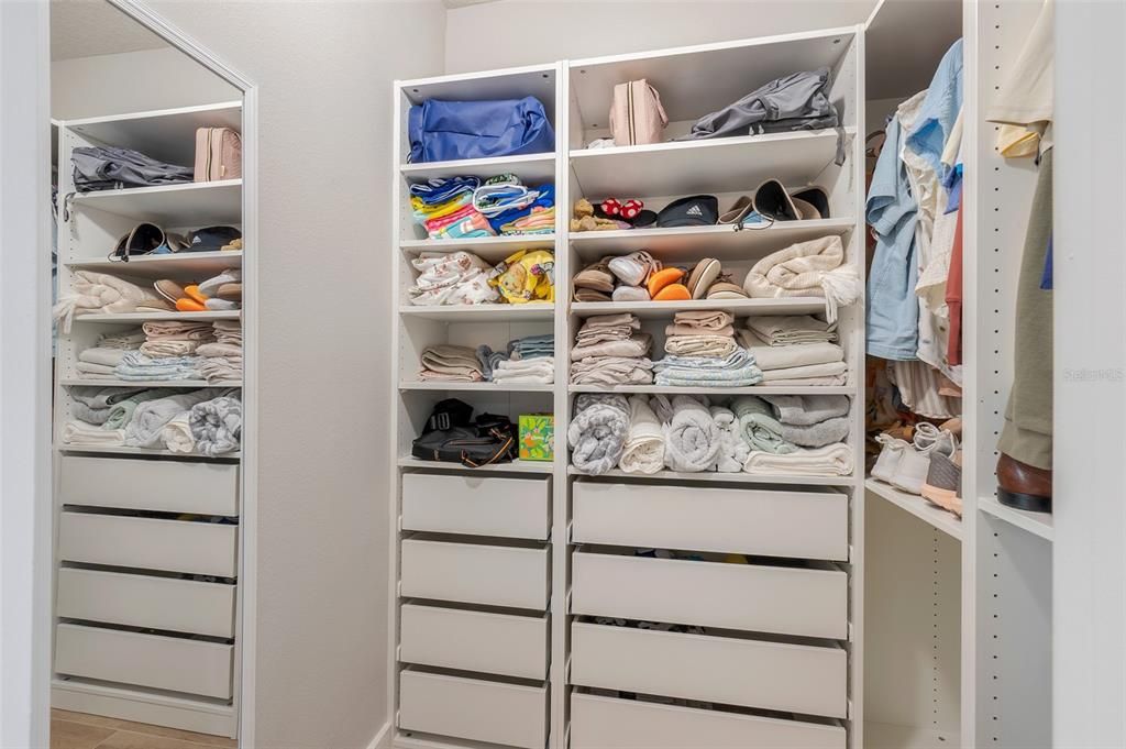 Customized Walk-in Closet