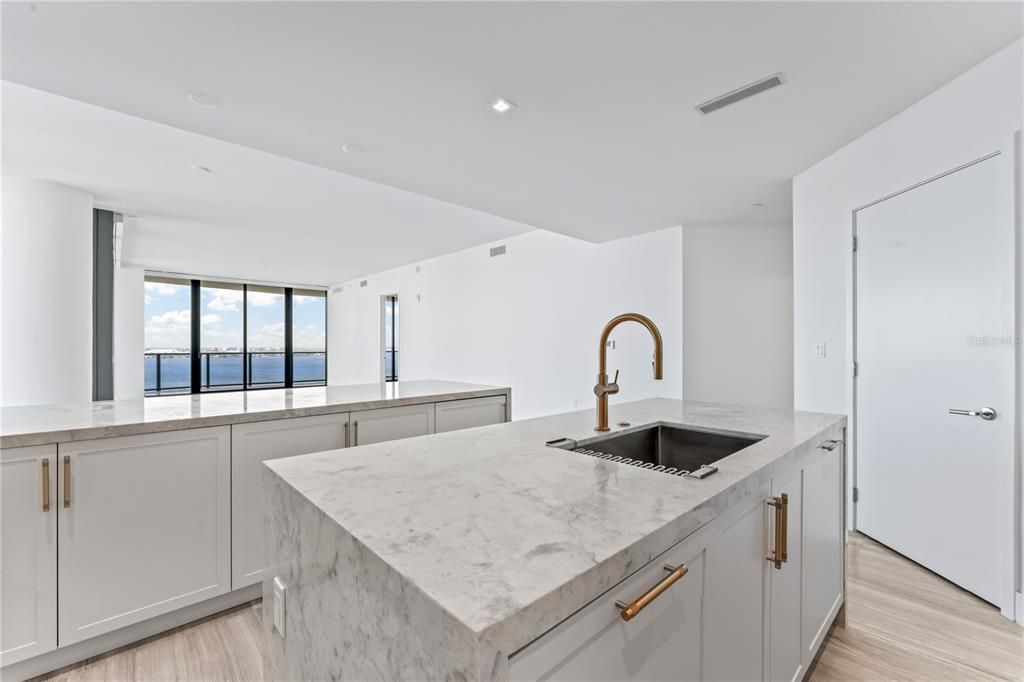 For Sale: $3,679,000 (3 beds, 2 baths, 2940 Square Feet)