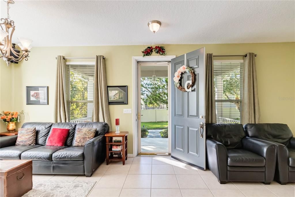 For Sale: $429,900 (3 beds, 2 baths, 1498 Square Feet)