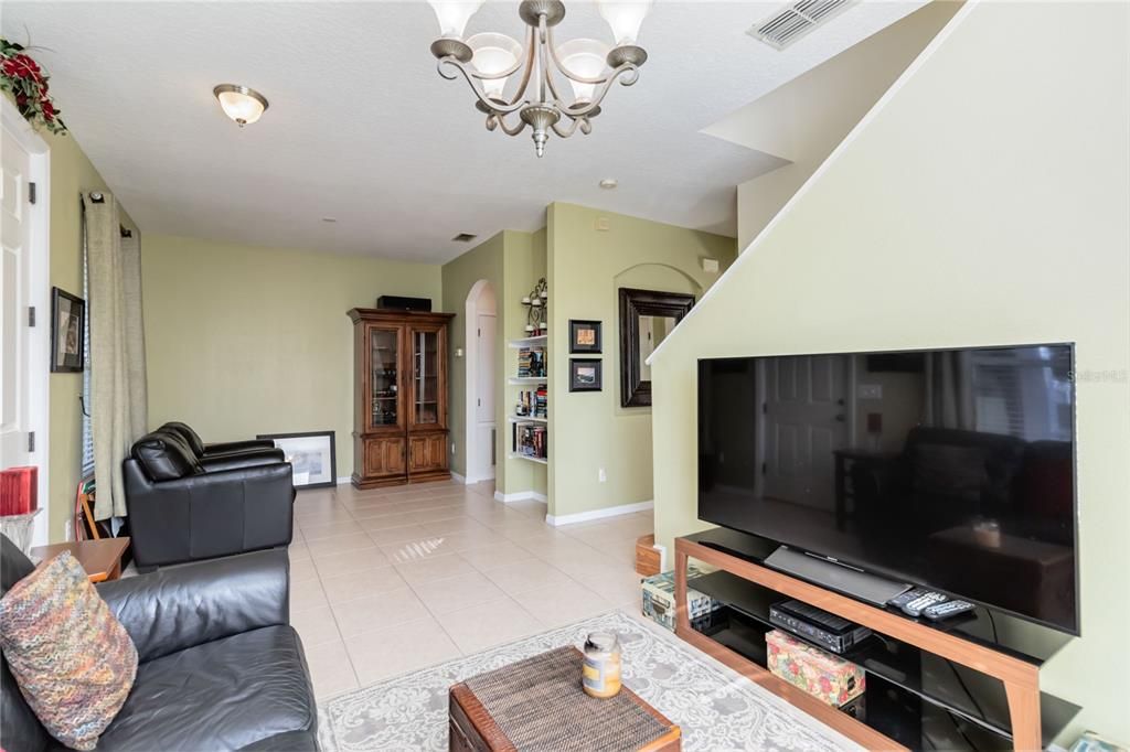 For Sale: $429,900 (3 beds, 2 baths, 1498 Square Feet)