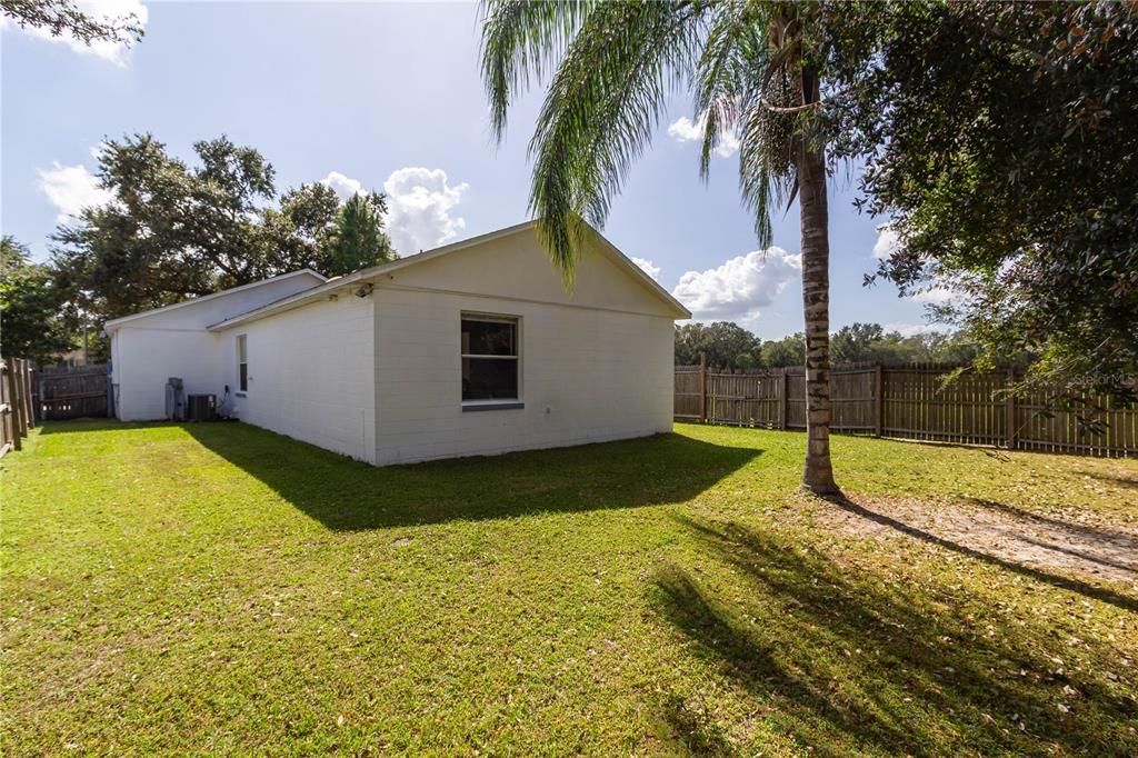 For Sale: $315,000 (3 beds, 2 baths, 1234 Square Feet)