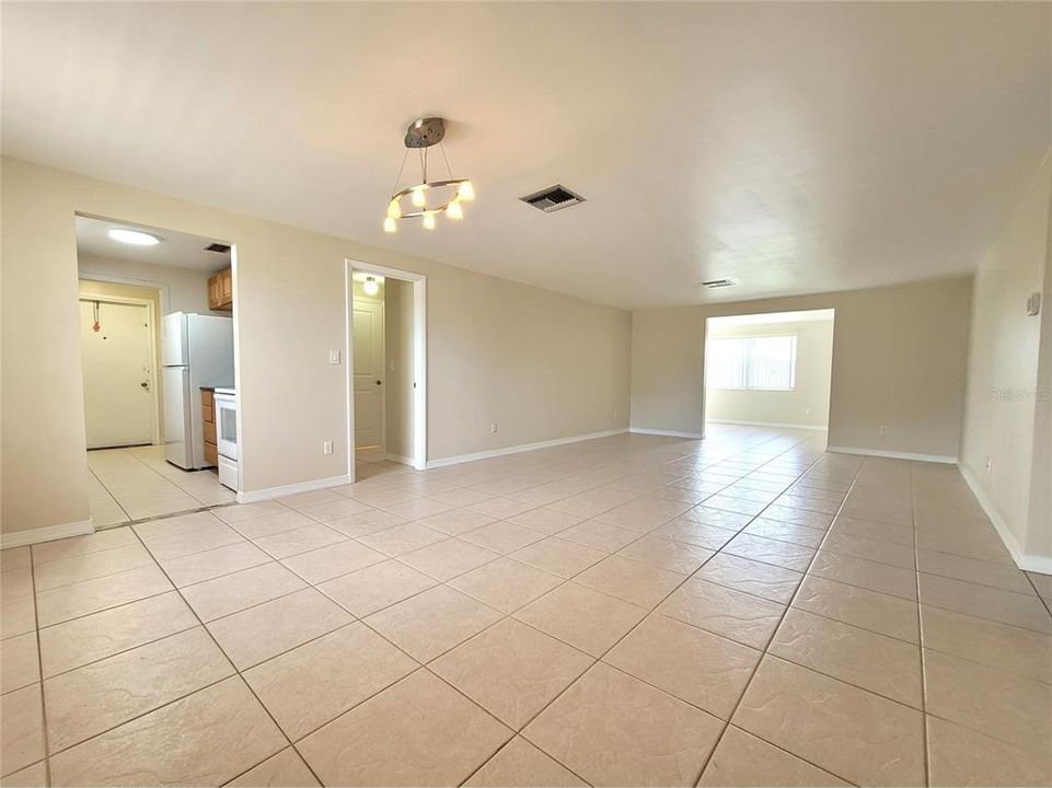 For Rent: $1,795 (3 beds, 2 baths, 1441 Square Feet)