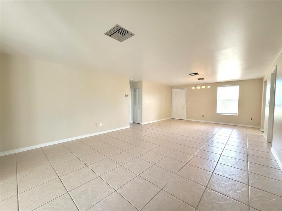 For Rent: $1,795 (3 beds, 2 baths, 1441 Square Feet)