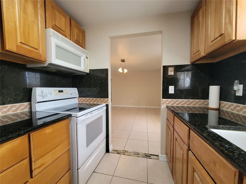 For Rent: $1,795 (3 beds, 2 baths, 1441 Square Feet)