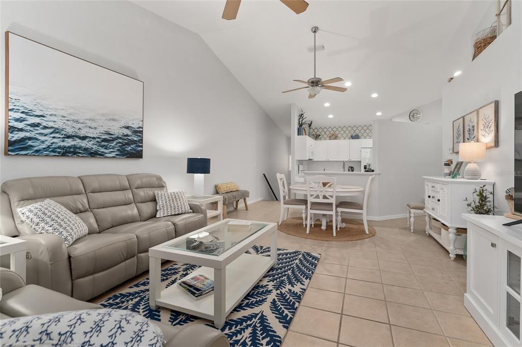 For Sale: $256,900 (3 beds, 2 baths, 1291 Square Feet)