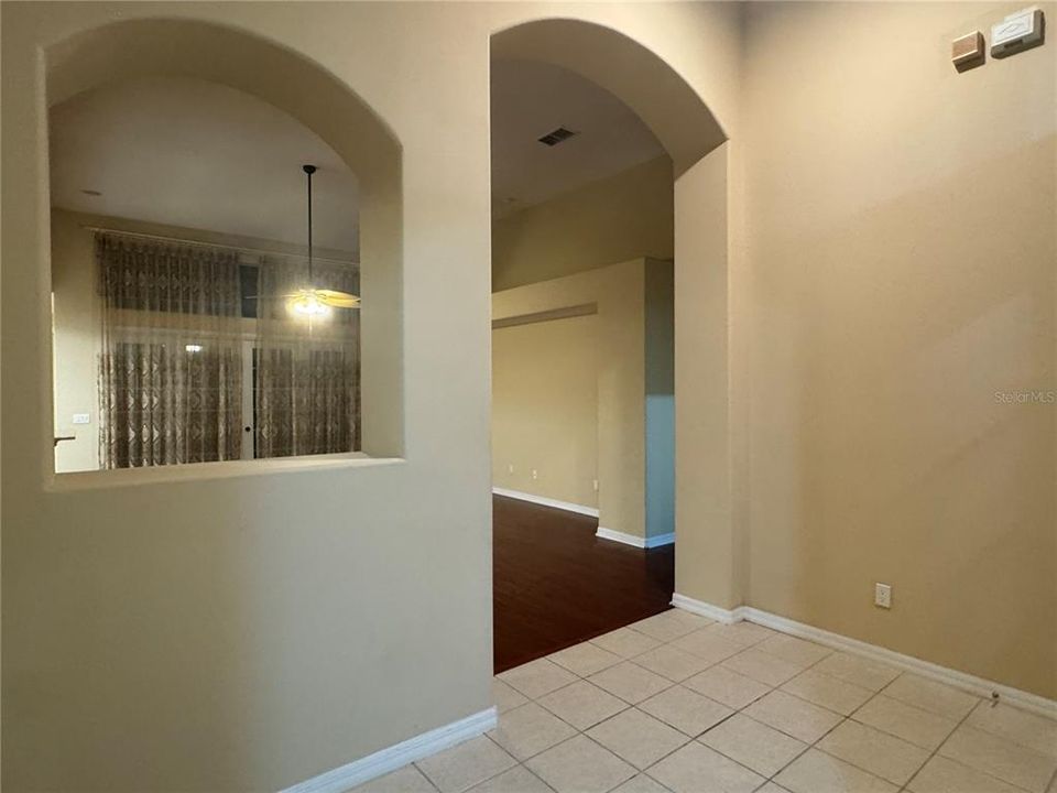 For Rent: $2,300 (4 beds, 3 baths, 2220 Square Feet)