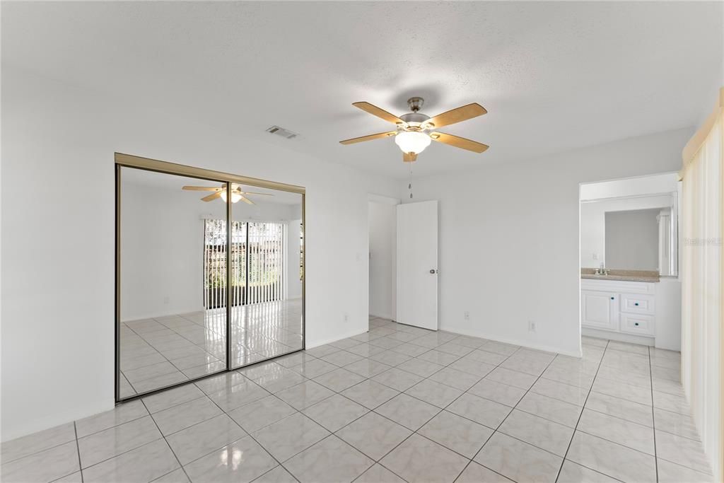 For Sale: $300,000 (4 beds, 2 baths, 1732 Square Feet)