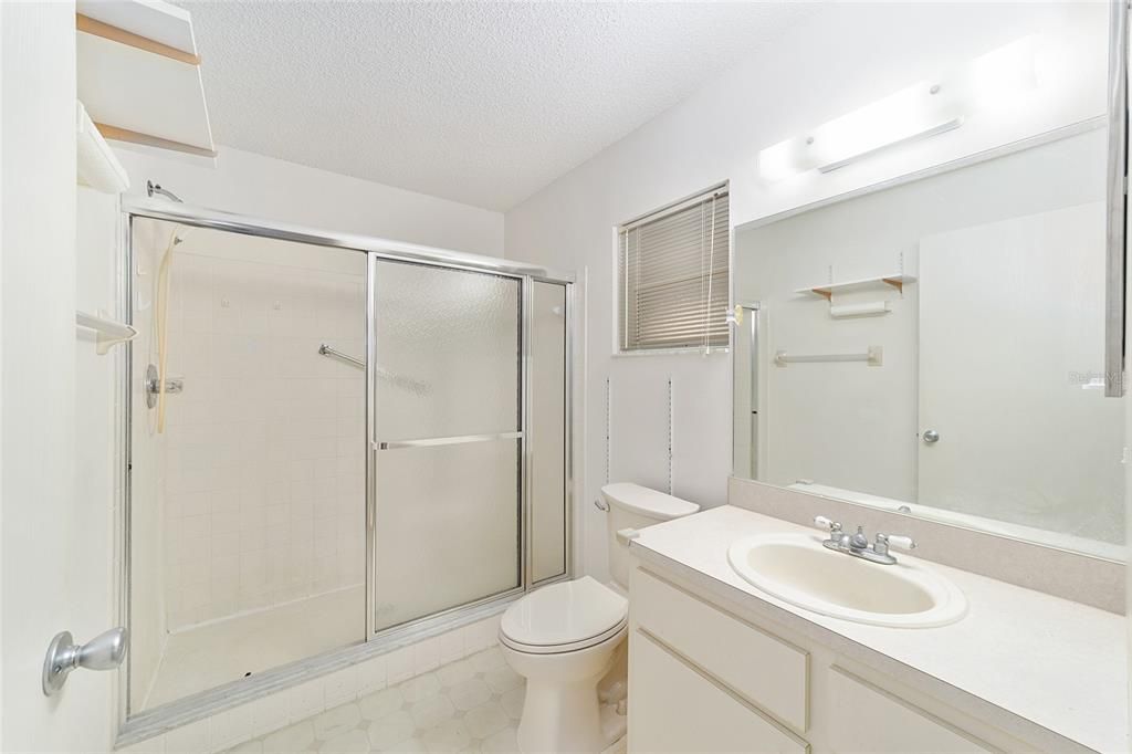 For Sale: $135,000 (2 beds, 2 baths, 1215 Square Feet)