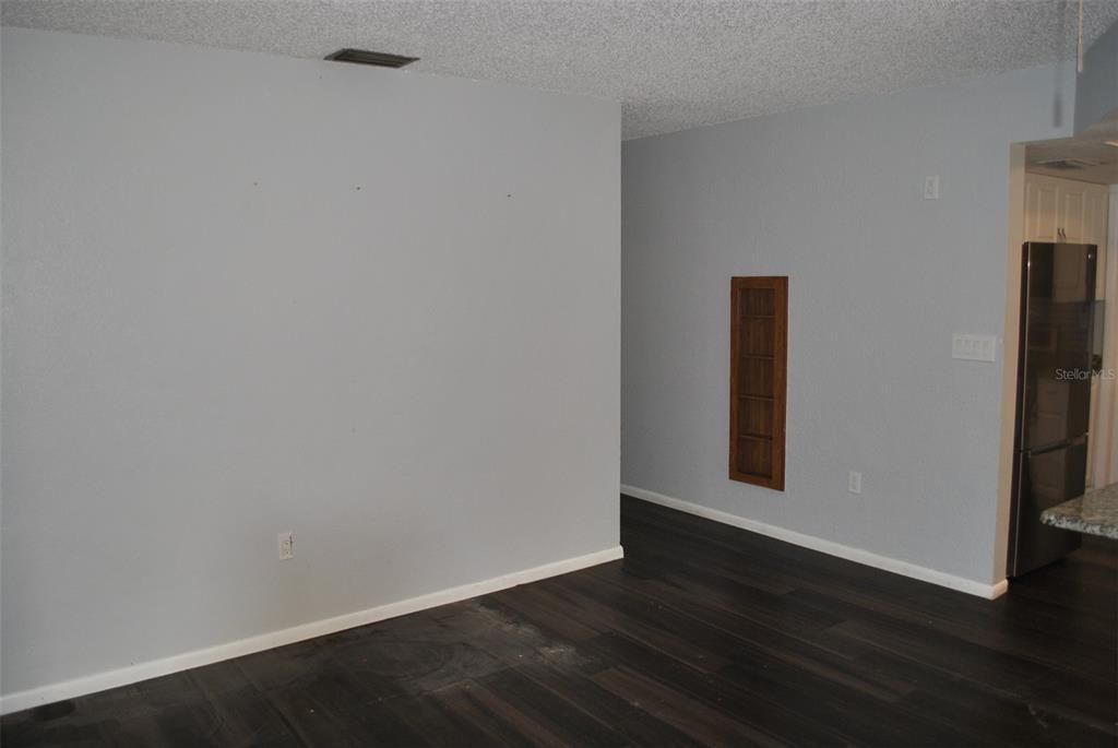 Kitchen dining area