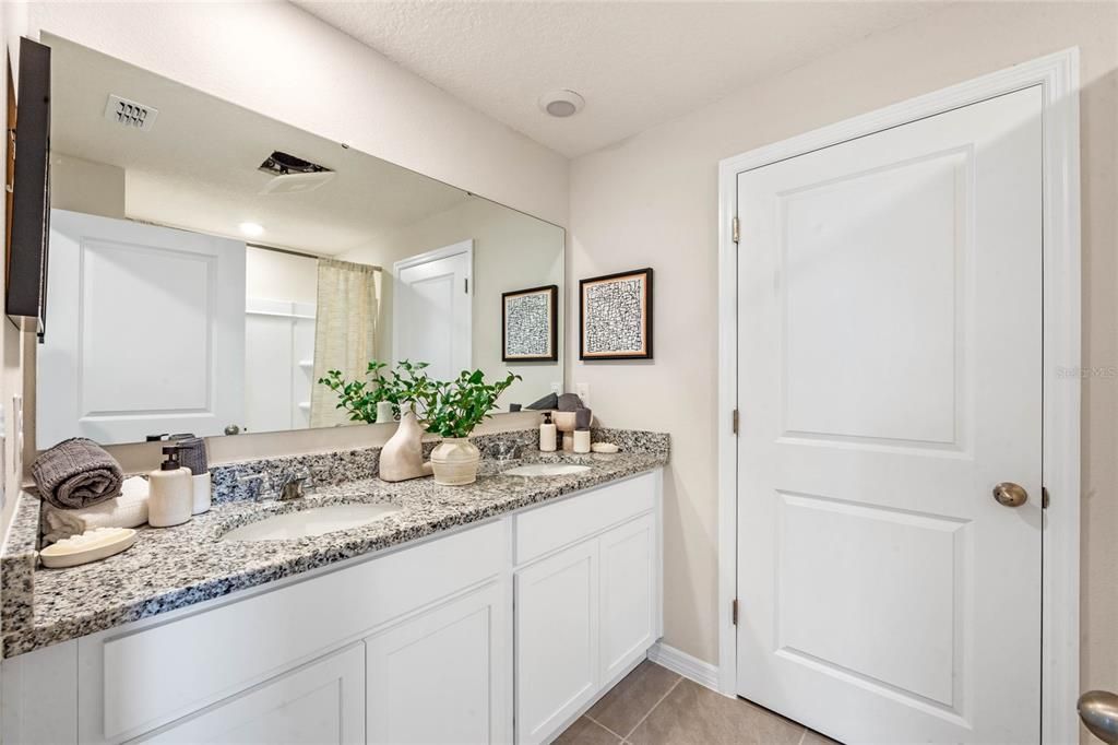 For Sale: $356,990 (3 beds, 2 baths, 1551 Square Feet)