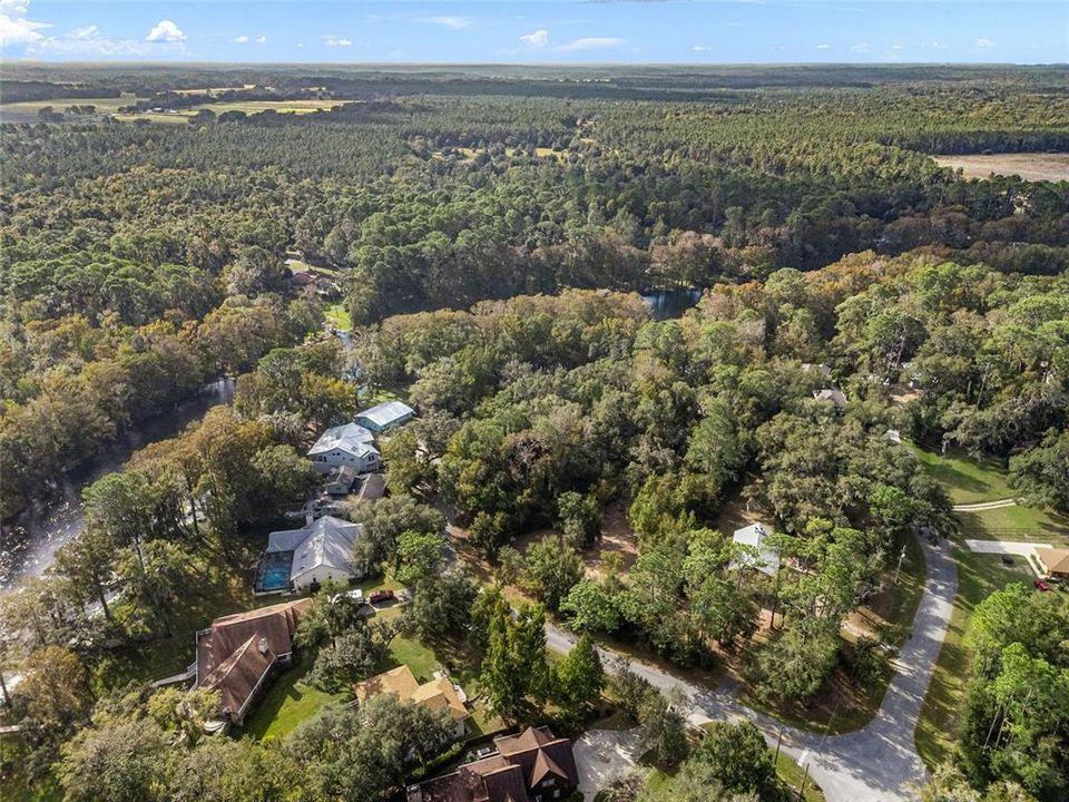 На продажу: $189,000 (0.40 acres)