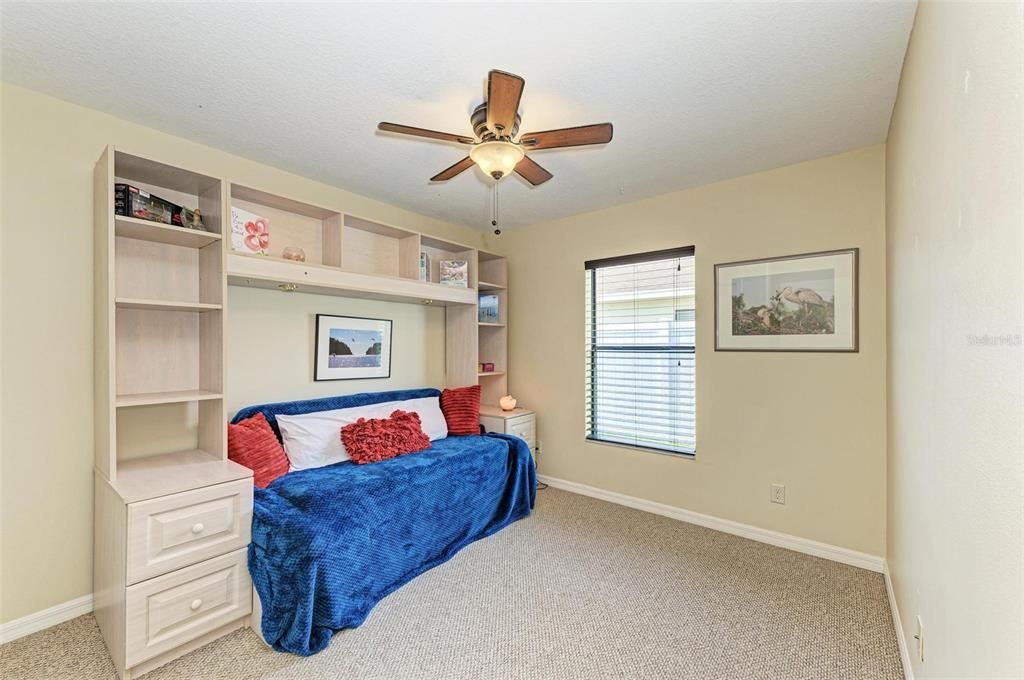 For Sale: $439,500 (3 beds, 2 baths, 1402 Square Feet)