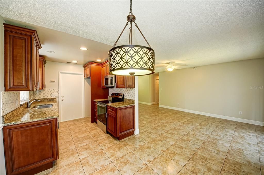 For Sale: $369,900 (4 beds, 2 baths, 1329 Square Feet)