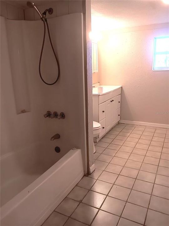 Hall Bath APT D