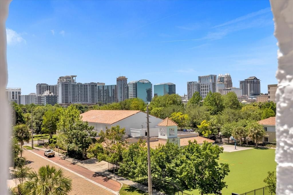 For Sale: $1,750,000 (3 beds, 3 baths, 3713 Square Feet)