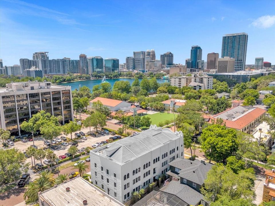 For Sale: $1,750,000 (3 beds, 3 baths, 3713 Square Feet)