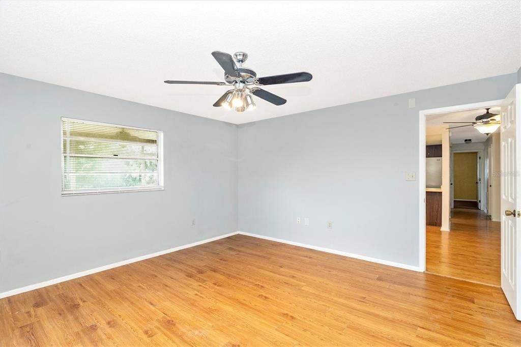 For Sale: $239,000 (2 beds, 2 baths, 1426 Square Feet)