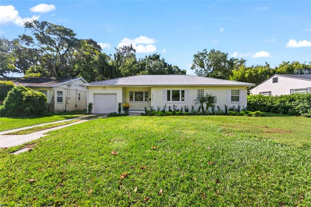 For Sale: $525,000 (3 beds, 2 baths, 1211 Square Feet)