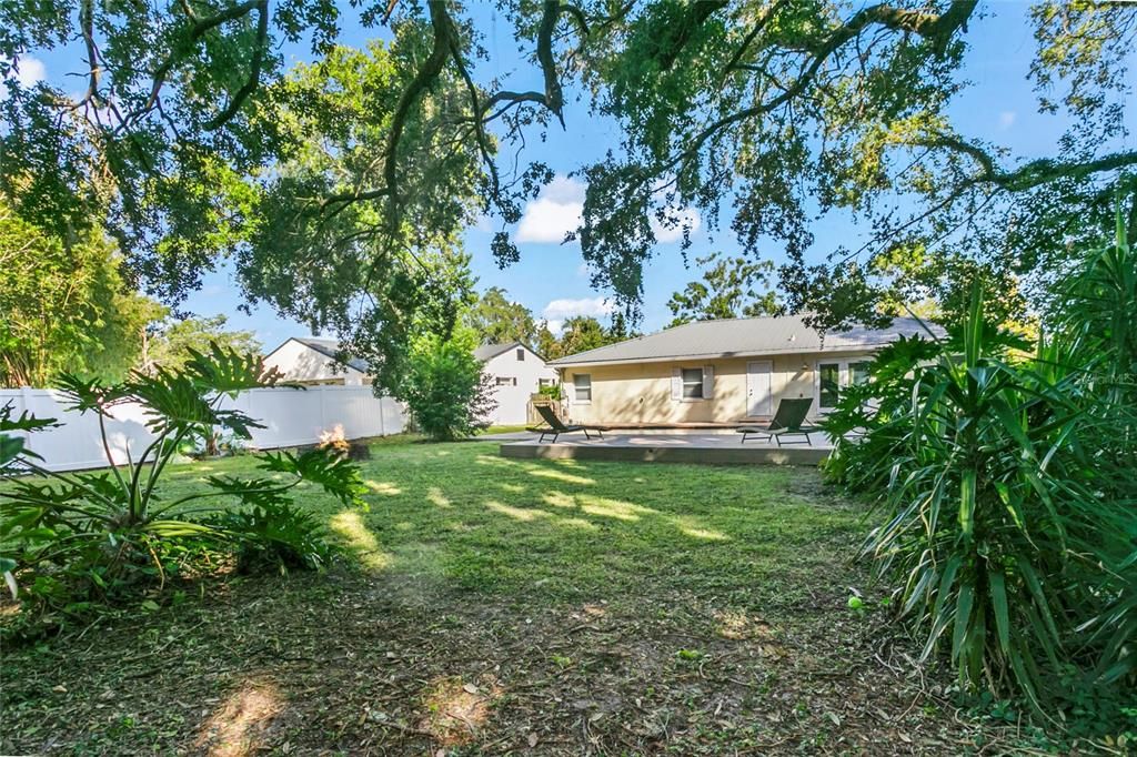 For Sale: $525,000 (3 beds, 2 baths, 1211 Square Feet)