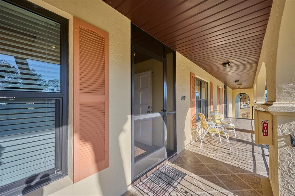 Screened entryway