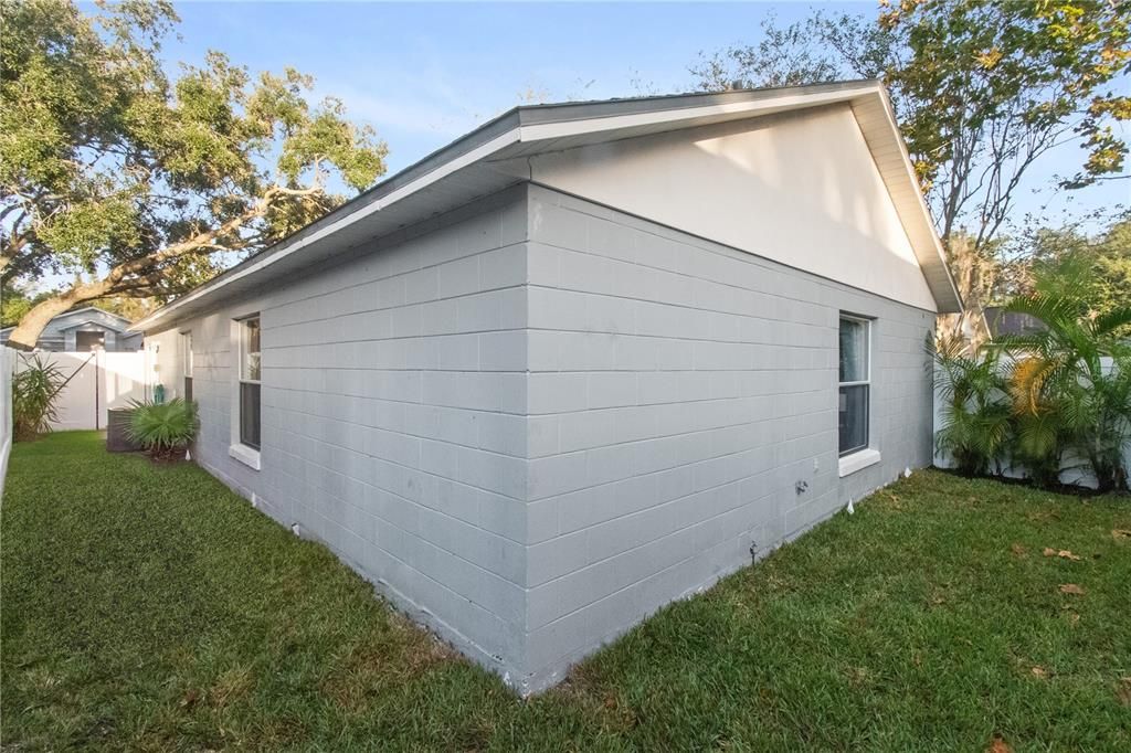 For Sale: $319,900 (3 beds, 2 baths, 1146 Square Feet)